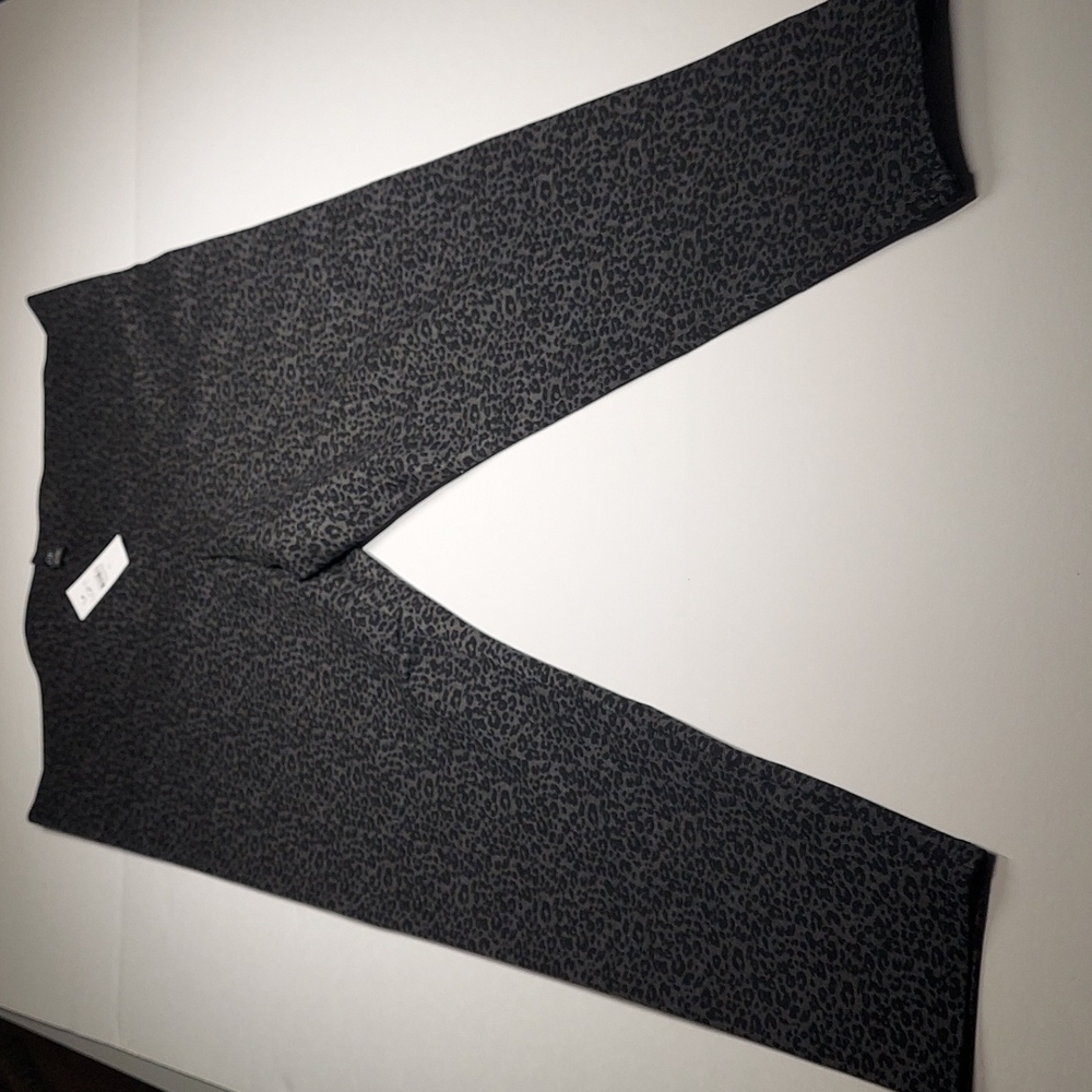 Loft - Leopard Ponte leggings Size XL